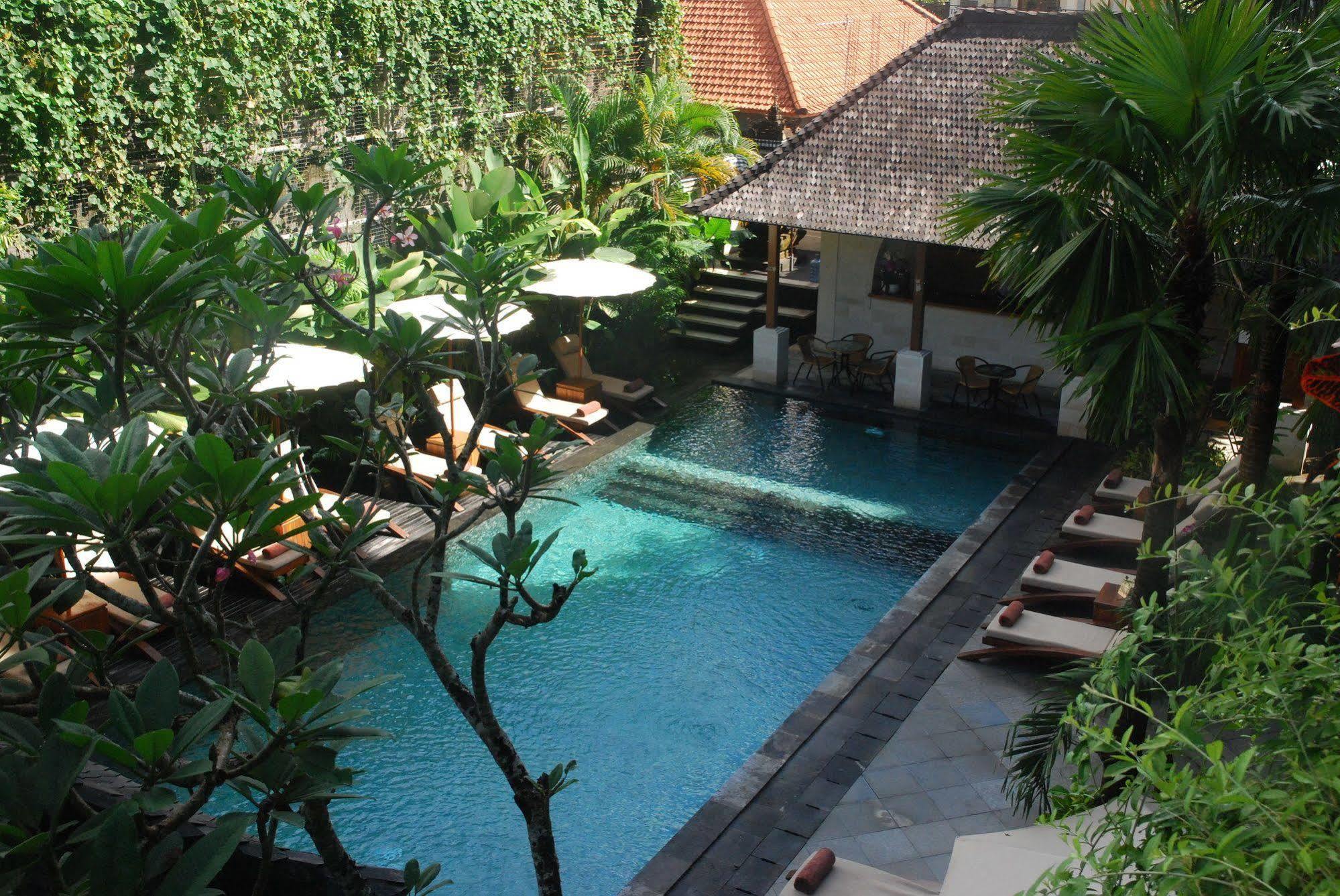 Ubud Village Hotel Exterior foto